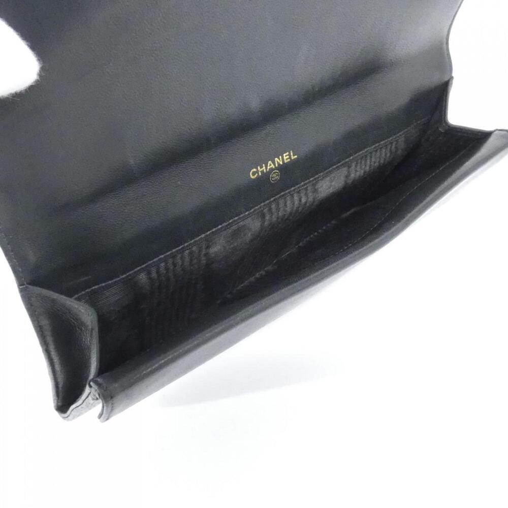 CHANEL Authentic Green Wallet - Picture 8 of 10